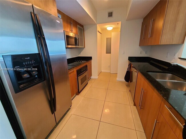 Building Photo - 335 S Biscayne Blvd