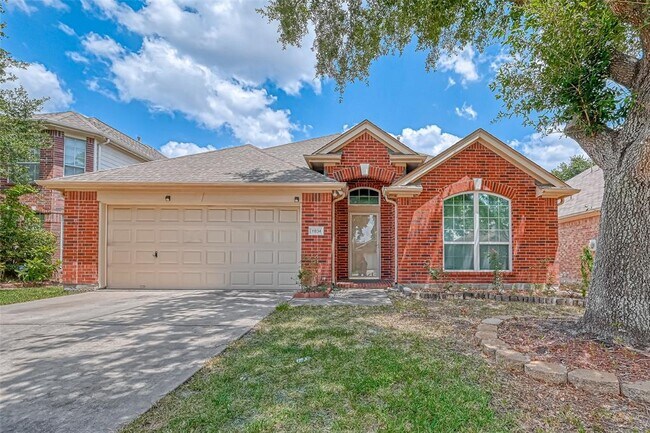 Building Photo - 11834 Leaf Oak Dr