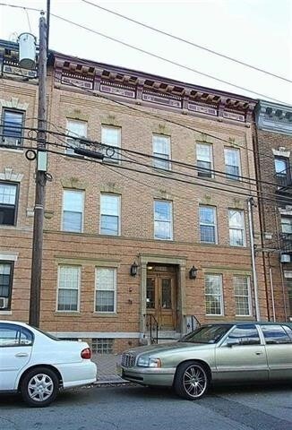 Primary Photo - 133 Lafayette St