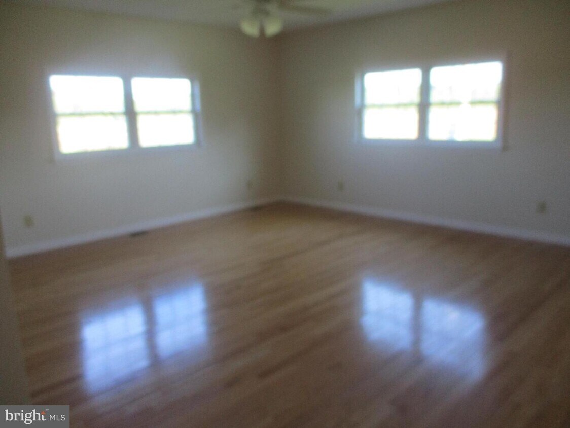 Foto principal - 45000 Medleys Neck Rd