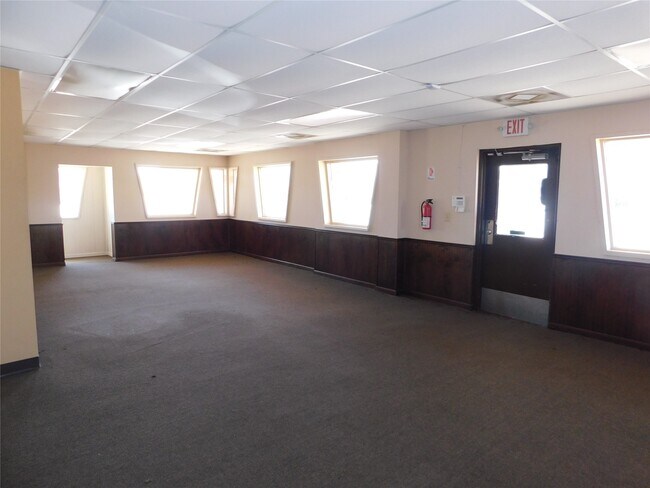 Foto del edificio - 202 N Mechanic St