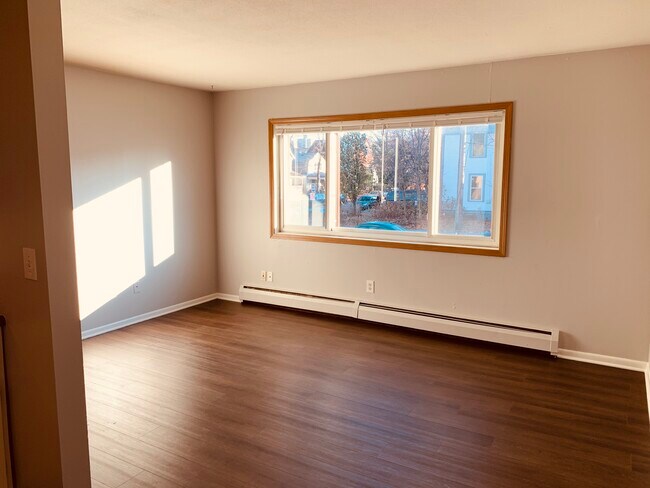 Living room - 500 W 28th St