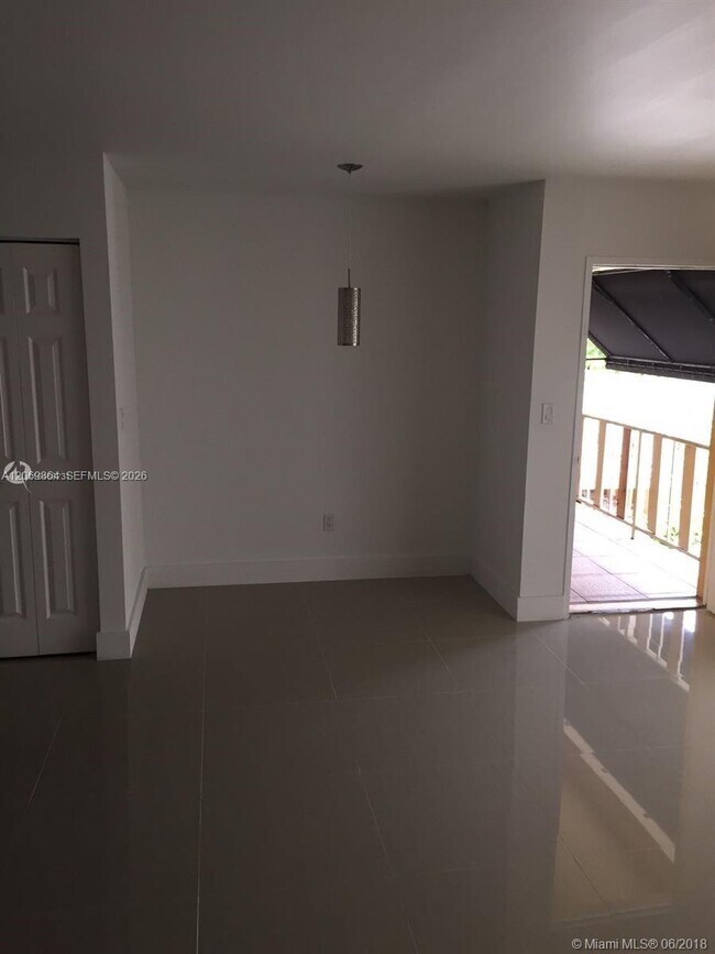 Foto del edificio - 4600 NW 79th Ave