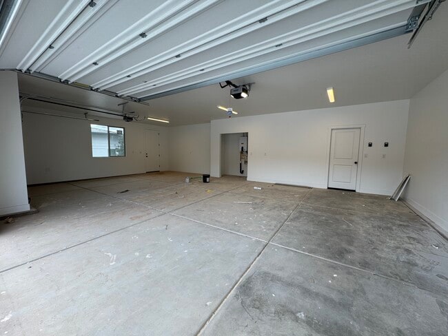 Building Photo - 1593 E Dihedral Dr