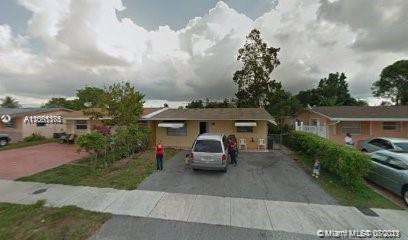 Foto principal - 1712 SW 70th Ave