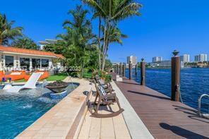 Foto del edificio - 2730 SE 7th Dr