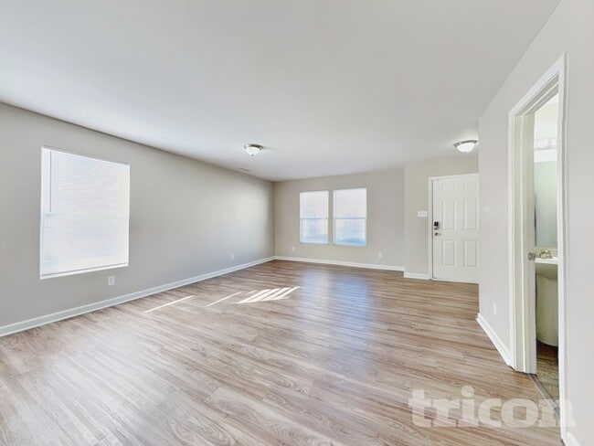 Building Photo - 1210 Willow Bridge Ct