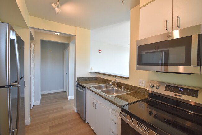 Foto del edificio - 8400 Oceanview Ter