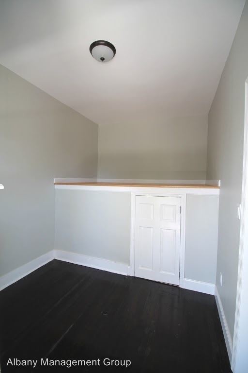 Foto del edificio - 4 br, 1 bath Apartment - 45 S Pine .