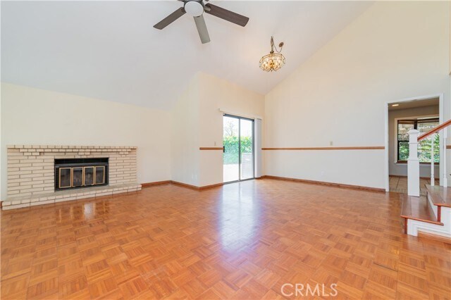 Foto del edificio - 2290 Jasmine Ave