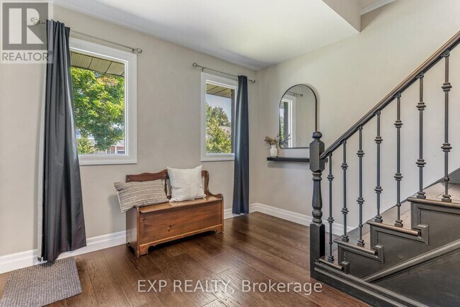 Photo du bâtiment - 4512 Cedarbrook Ln