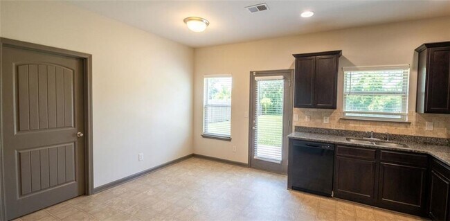 Foto del edificio - 3325 Ivey Ridge Rd NE