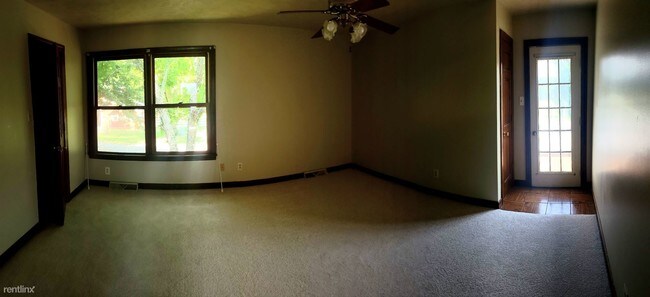 Foto del edificio - 13575 Greenwood Church Rd