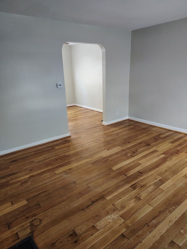 Foto del edificio - 2 Bed, 1 Bath Home for Rent