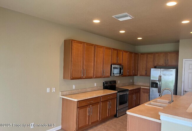 Foto del edificio - 1079 Purple Flower Ct