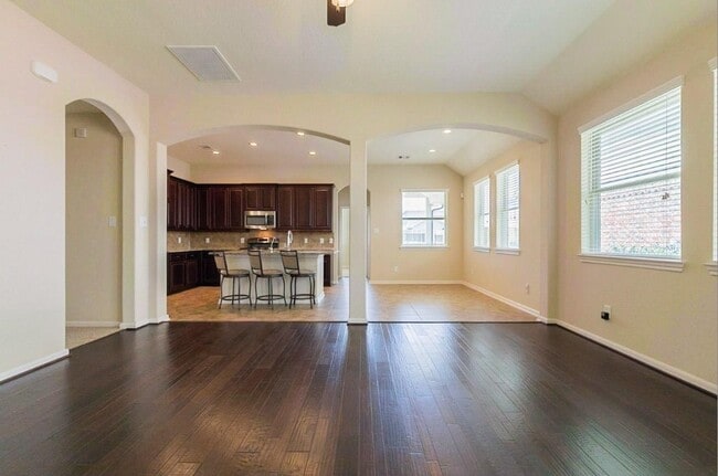 Building Photo - 26930 Harwood Heights Dr