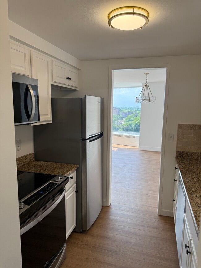 Brand new appliances - 8200 E Jefferson Ave