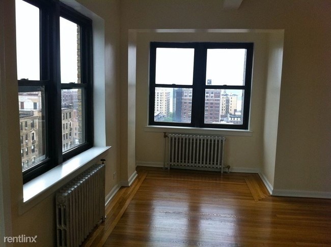 Building Photo - 900 Amsterdam Ave