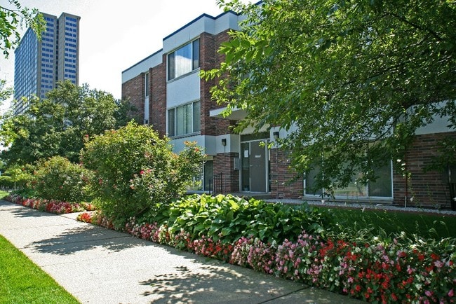 Building Photo - Jean Rivard