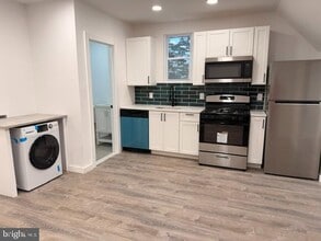 Building Photo - 42 N Cove Rd