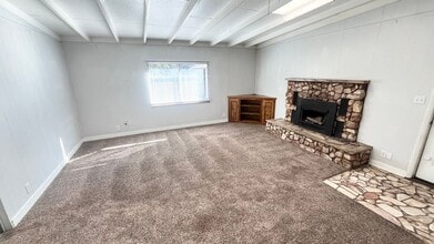 Building Photo - 2583-2585 S 700 E