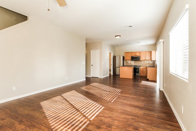 Foto del edificio - 16043 N 168th Ave