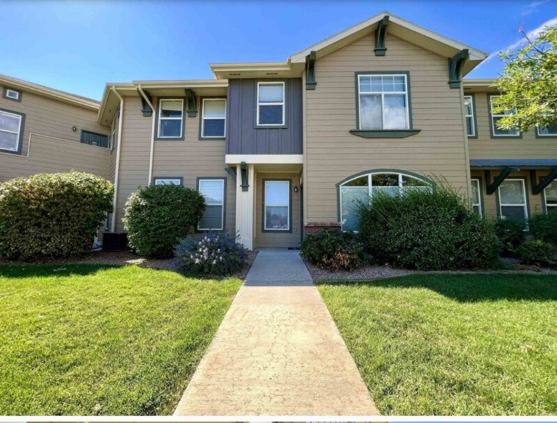 Primary Photo - 2485 Fountainhead Blvd
