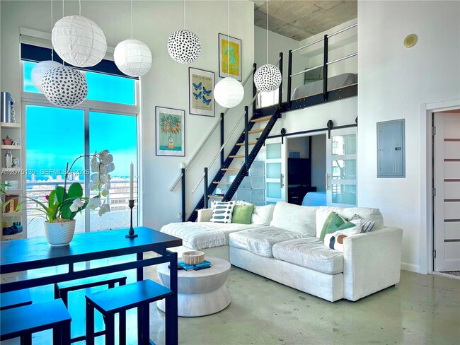 Building Photo - 133 NE 2nd Ave