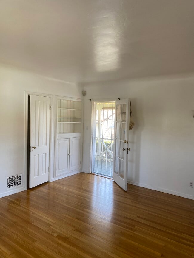 Building Photo - 1577 Chickasaw Ave