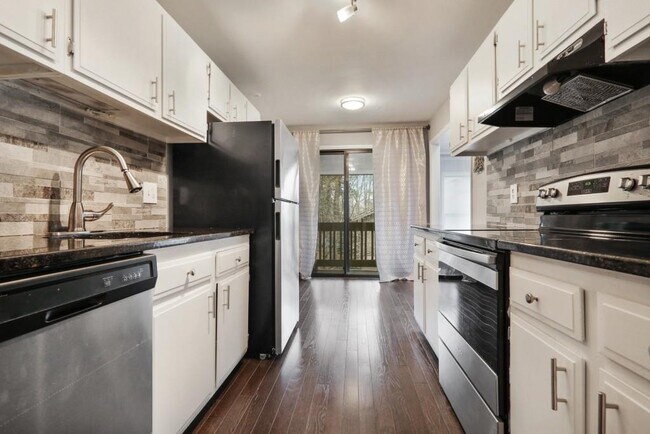 Foto del edificio - 8740 Roswell Rd