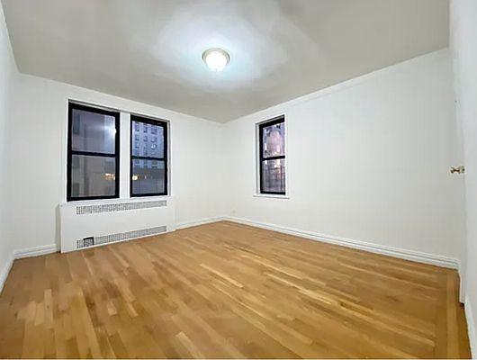 Primary Photo - 3 bedroom in New York NY 10040