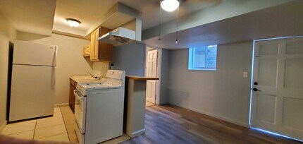 Building Photo - 1129 S Raritan St