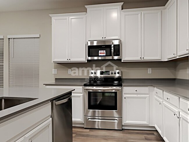 Foto del edificio - 191 Stone Arbor Ln