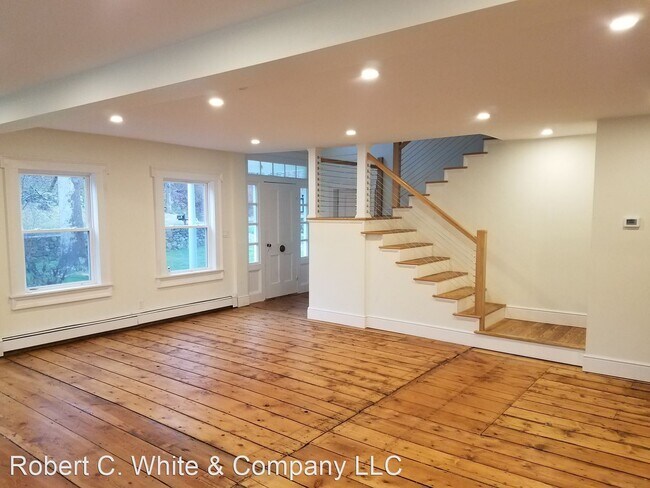 Building Photo - 5 br, 3.5 bath House - 358 Ridgefield Road