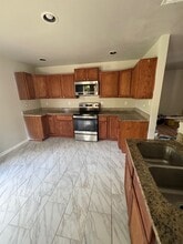 Building Photo - 5815 Castle Lk