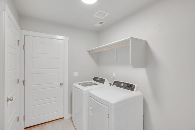 Foto del edificio - At Last, This Is What You’ve Been Searching For.