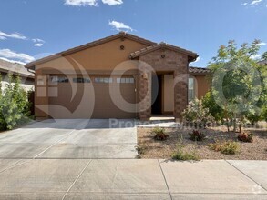 Building Photo - 8923 W Solano Dr