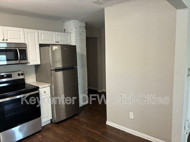 Foto del edificio - 2735 Purington Ave