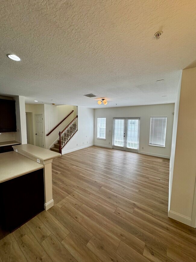 Foto del edificio - 1542 Almond Ave
