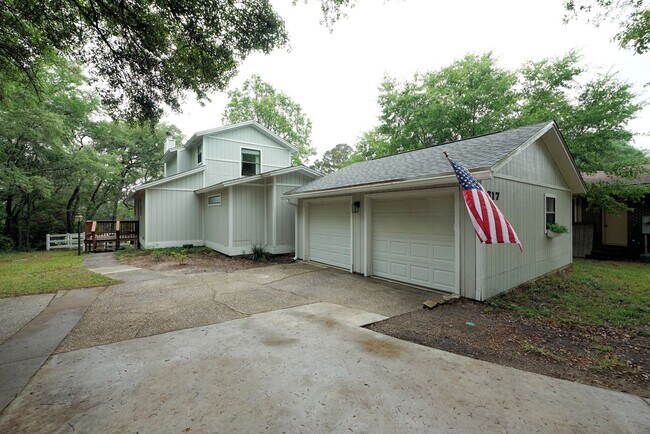 Foto del edificio - Updated 4 bedroom home in Bluewater Bay!
