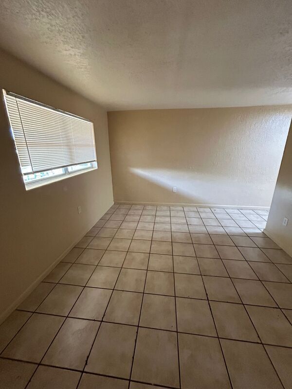 Foto del edificio - 3100 Orange Center Blvd