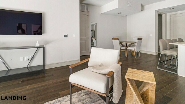 Foto del edificio - 1414 Wood Hollow Dr