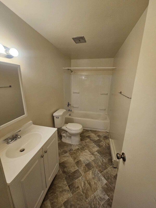 Building Photo - 4101 Pine Hollow Dr