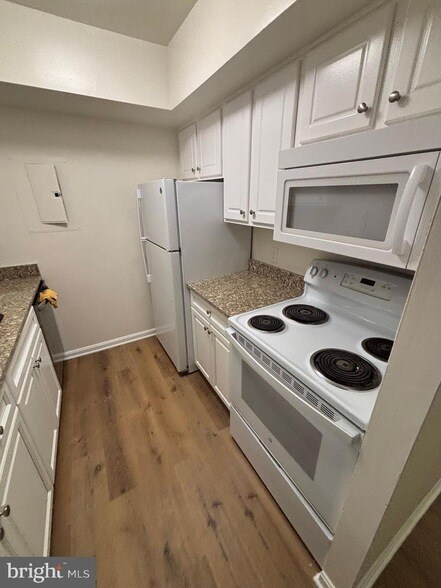 Foto del edificio - 18318 Streamside Dr