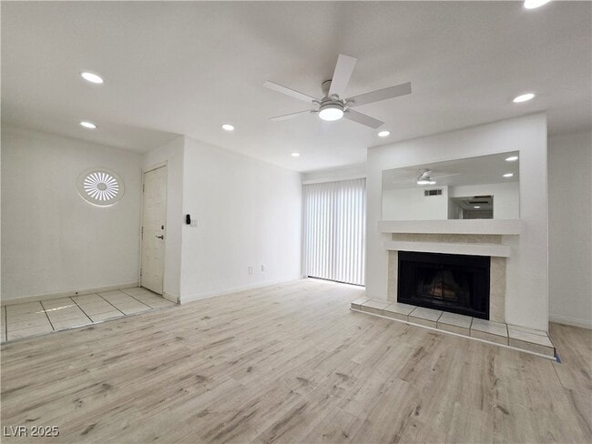Building Photo - 2972 Juniper Hills Blvd