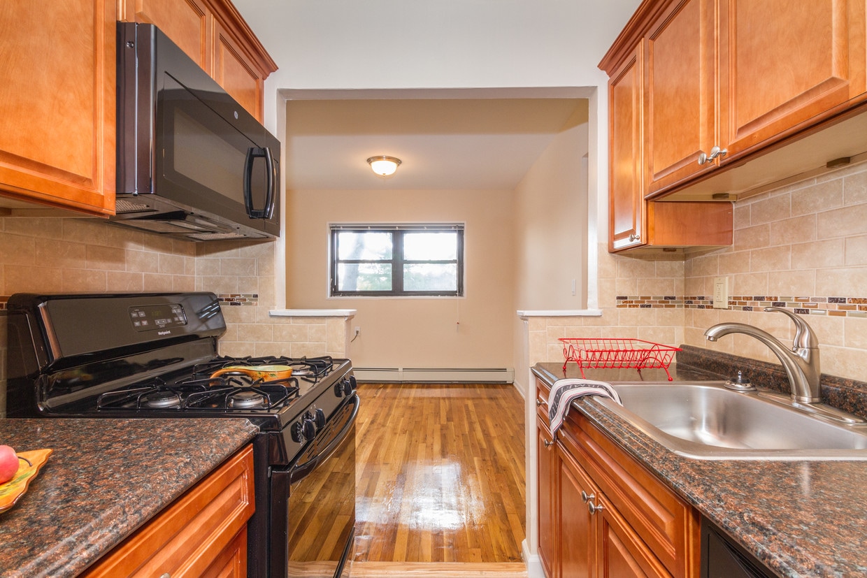 Eagle Rock Apartments of Hicksville & Jericho Apartments Hicksville