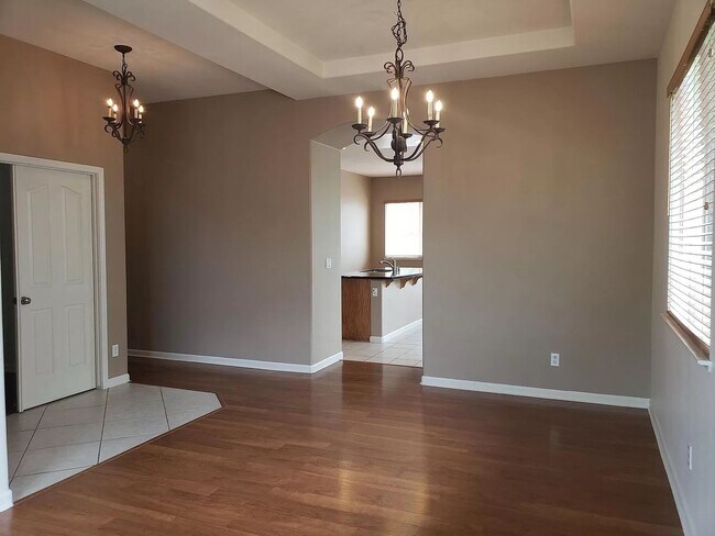Building Photo - 11858 Larisa Way