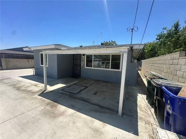 Foto del edificio - 8932 Redwood Ave