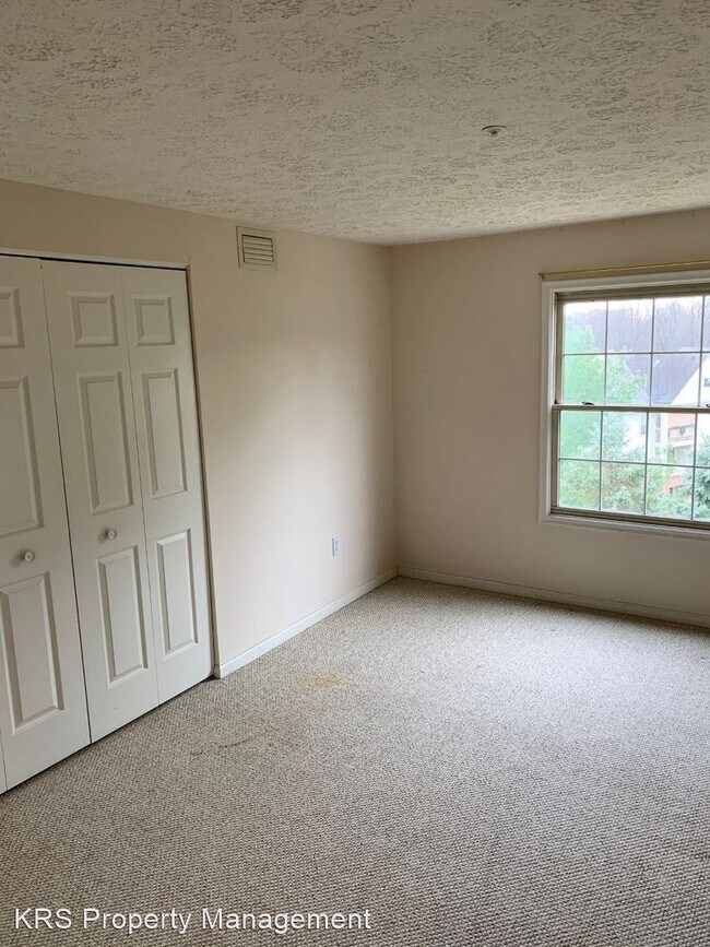 Building Photo - 2 br, 1 bath House - 207 Oak Leaf Circle U...