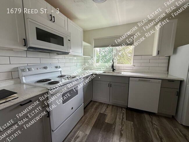Foto del edificio - 1679 Reed St
